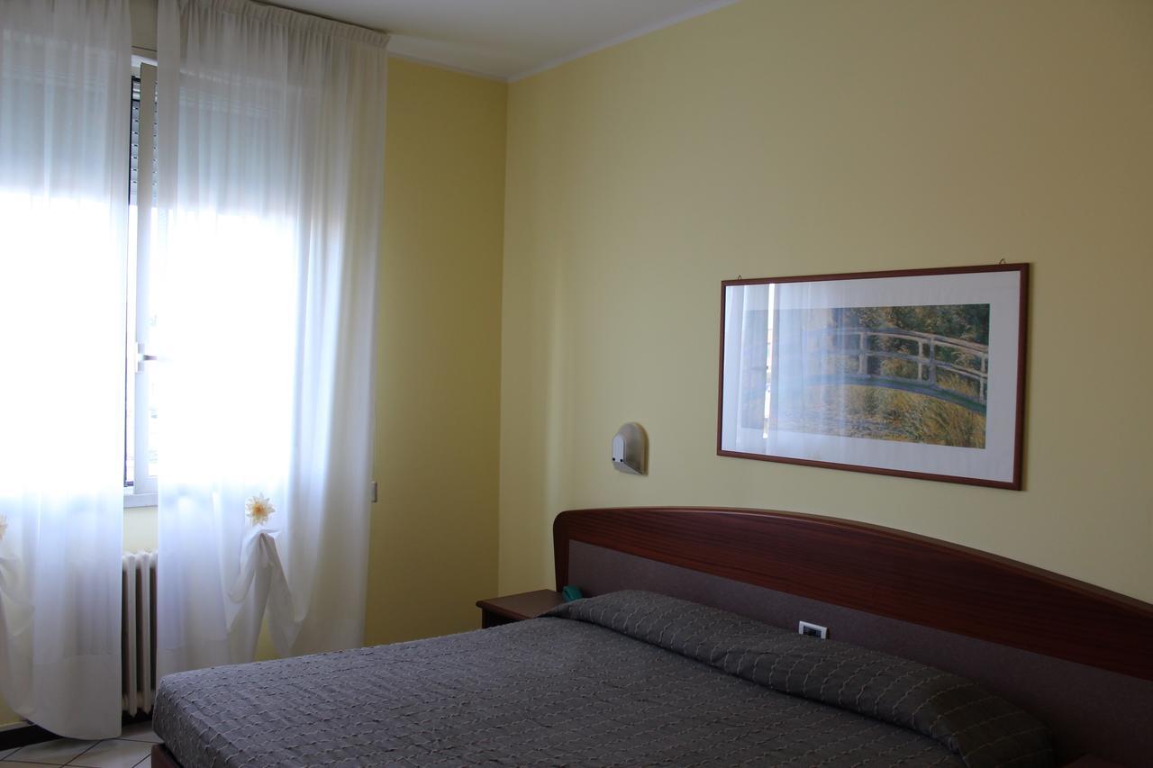 Albergo Sirena Bazzano Exteriör bild