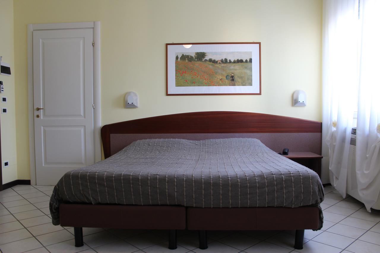 Albergo Sirena Bazzano Exteriör bild