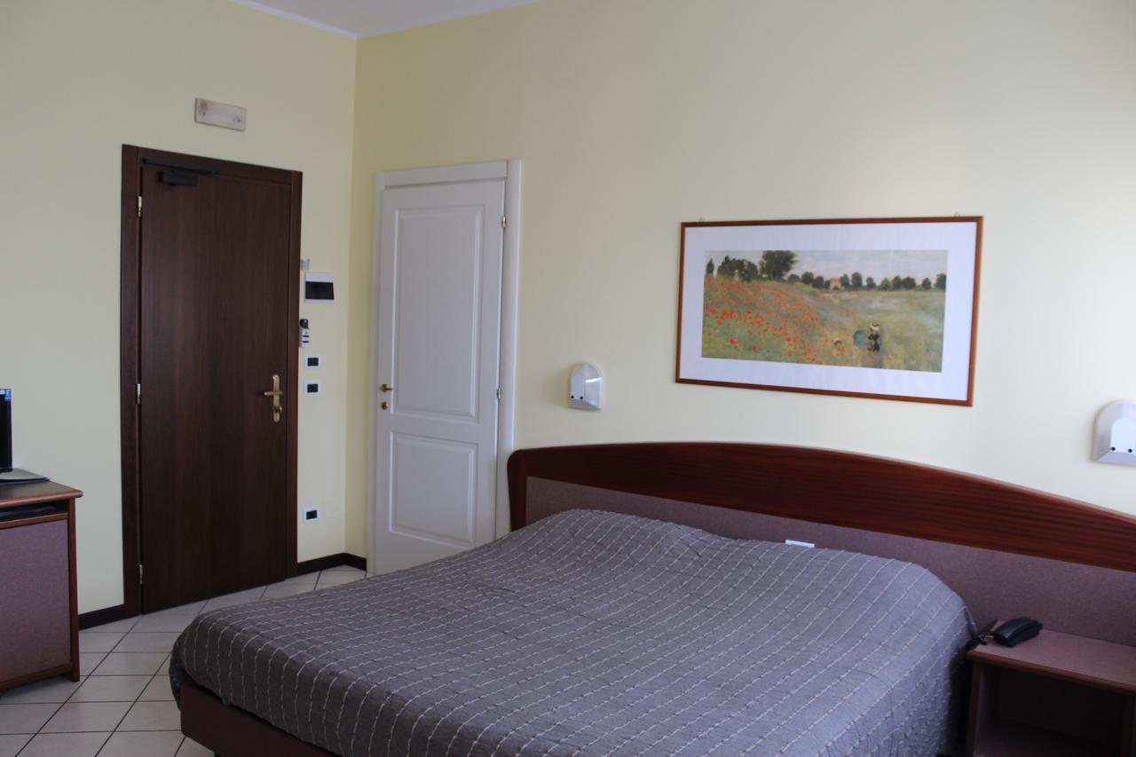 Albergo Sirena Bazzano Exteriör bild