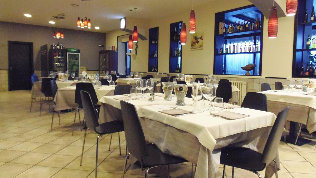 Albergo Sirena Bazzano Exteriör bild